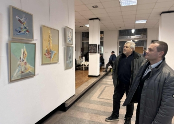 Пенчо Милков откри изложбата „Зимно настроение“ на Дружеството на русенските художници