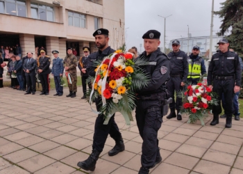 Ст.комисар Николай Кожухаров поздрави полицаите от ОДМВР-Русе за празника им /ВИДЕО/