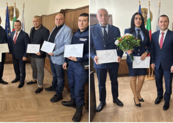 Пенчо Милков награди русенски полицаи за успехите им в национални състезания