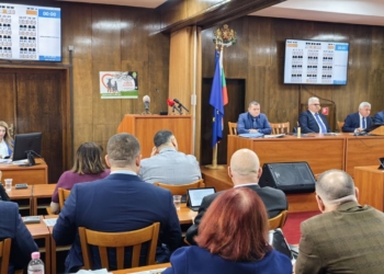 Общинските съветници в Русе ще имат Етичен кодекс, ще глобяват нарушителите