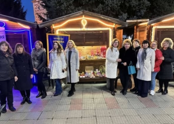 Дамите от Лайънс клуб „Колю Фичето“ в Бяла помагат за лечението на Нина