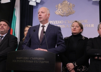 Кабинетът „Желязков“ подаде оставка