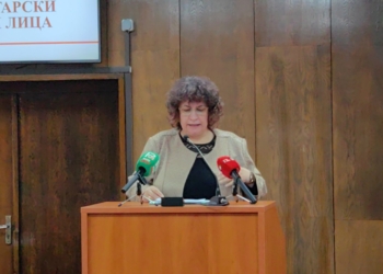 Росица Георгиева защити изграждането на паметник на патриарх Неофит в Русе /ВИДЕО/