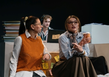 Русе празнува театъра с „Глория“ и промокод „27“ – 50% отстъпка за 27 март