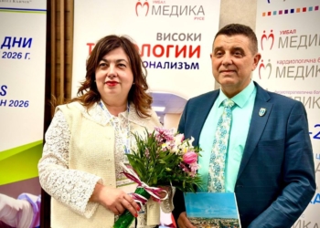 Зам.-кметът Димитър Недев приветства участниците в „Пролетни хирургични дни“ в Русе