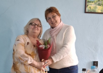 Читалището в Борово поздрави самодейката Гена Тодорова за 80-ия й рожден ден