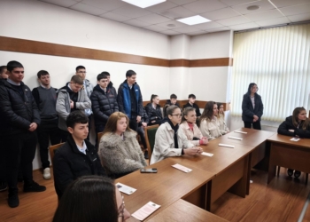 Административен съд-Русе включва 4 гимназии в образователната програма на ВСС и МОН