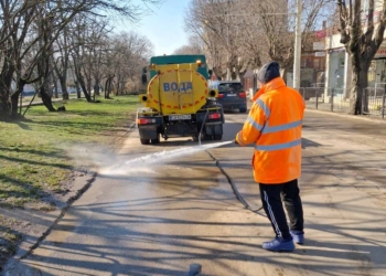 Планово миене на бул. „Цар Освободител“ ще се извърши на 6 март