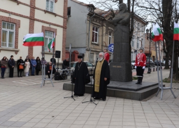 Русе отбеляза 133 години от кончината на Баба Тонка