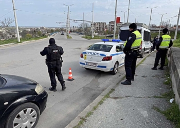 Спецоперацията в Русенско към 15 часа: 7 задържани, иззети са тетрадки със суми и лични данни