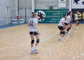 ХК „Бяла“ отново безгрешни, осигуриха си домакинско предимство в Суперфинала