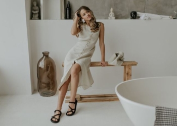 Универсалните сандали, които са задължителни за всеки летен гардероб