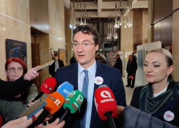 Русенските социалисти гласуват вот на доверие на лидера Крум Зарков