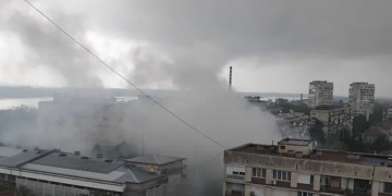 Пожар в изоставена къща в Русе вдигна два пъти на крак огнеборците