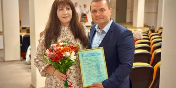Кметът Пенчо Милков връчи наградата „Библиотекар на годината“ за 2025 г.