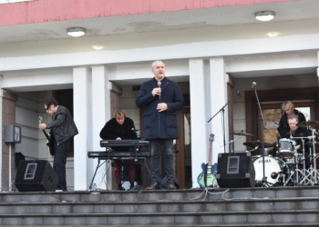 Рев на мотори и музиката на „Тангра“ дадоха началото на празниците в Бяла