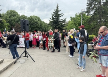 Русенци отбелязаха 81 г. от края на Втората световна война и Деня на победата