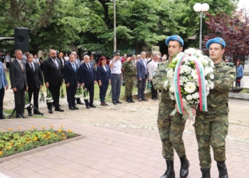 Русе почете паметта на Ботев и загиналите за свободата /ВИДЕО/