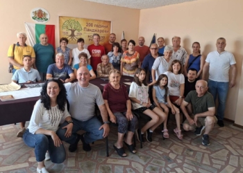Няколко поколения наследници на 200-годишен род се събраха в русенското Ново село