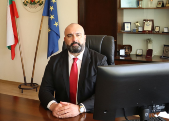 Областният управител спря изграждането на енергиен парк край Русе