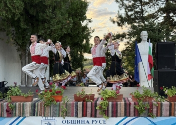 Съборът в Хотанца обедини поколения жители в празник на традициите и фолклора