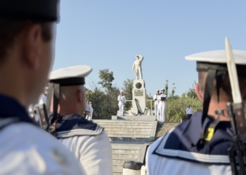 С военни ритуали и концерт Русе отбеляза 147-ата годишнина на Военноморските сили