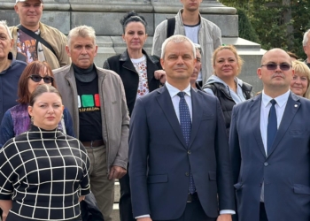 Русе Медиа - За да знаеш повече Костадин Костадинов: Президентът трябва да отстоява националния интерес с цената на всичко /ВИДЕО/