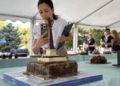 Русе Медиа - За да знаеш повече Рекорд от близо 150 любители сладкари на Празника на торта „Гараш“ в Русе /ВИДЕО/