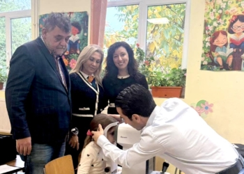 Лайънс клубове в Русе осигуриха апарат за ранна диагностика на детското зрение