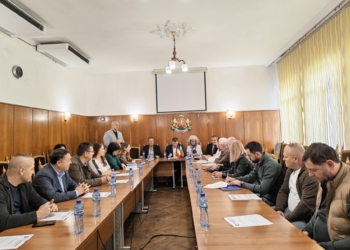 Русе Медиа - За да знаеш повече Българо-румънската земеделска група посети Бяла и местна компания