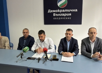 Русе Медиа - За да знаеш повече Съветници и бивш депутат от ДБ-Русе с призив за обединение срещу такса мост /ВИДЕО/
