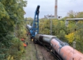 Товарни вагони дерайлираха в Русе, започна преместването им /ВИДЕО/