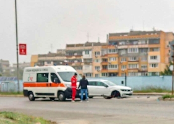 Русе Медиа - За да знаеш повече Русенец нападна друг водач след катастрофа, очевидци се намесили